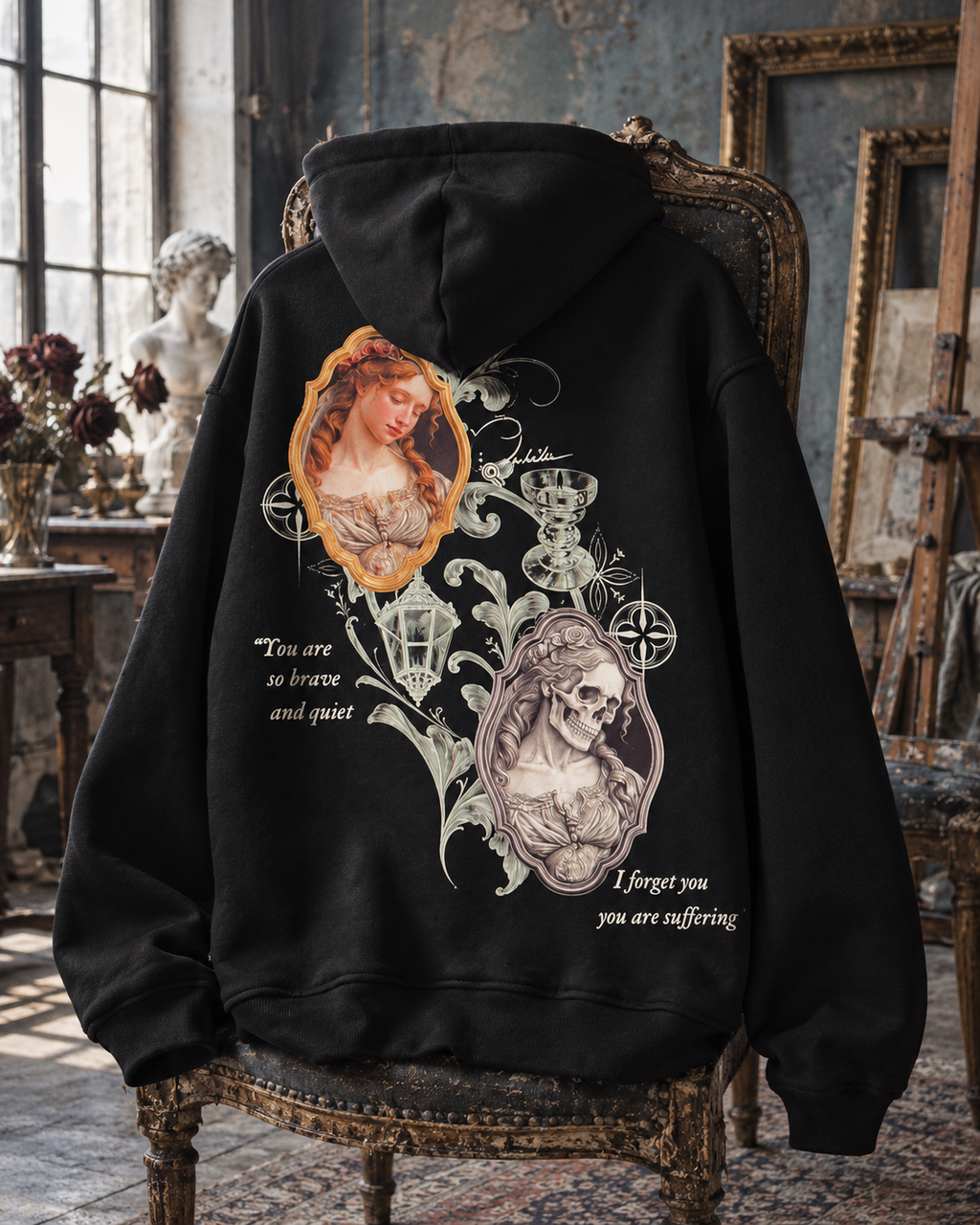 Portrait & Skull — hoodie noir, vue de dos